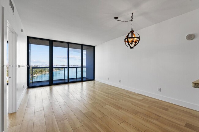 Photo - 601 NE 36th St Unit 1408