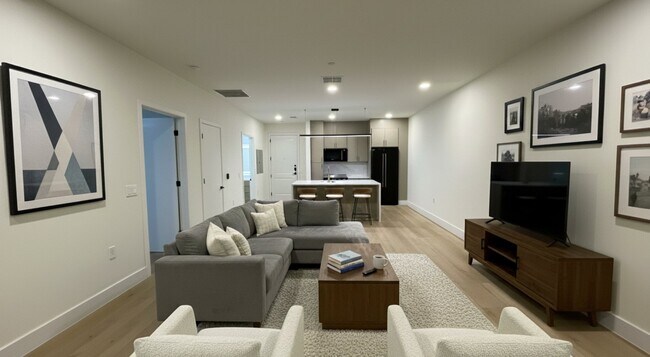 Photo - 411 N Akard St Unit 639