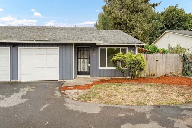 Photo - State Duplex - VPM482830S-6 Unit 4828