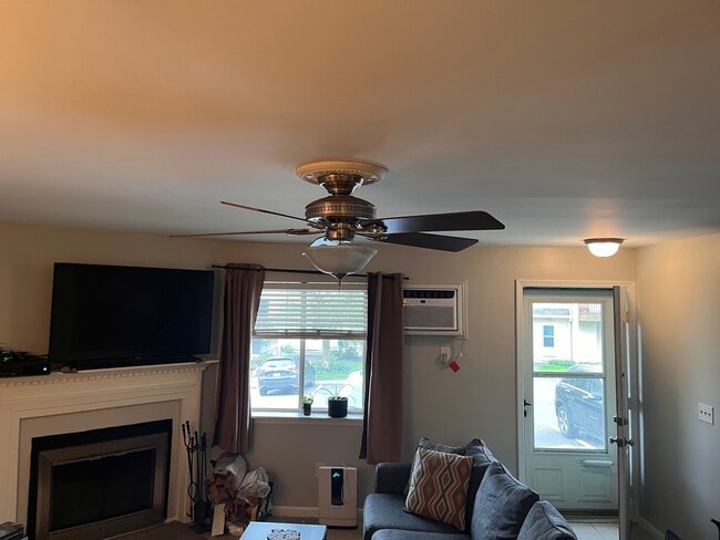 Photo - 8 Rose Ln Unit 8 Rose lane 2211