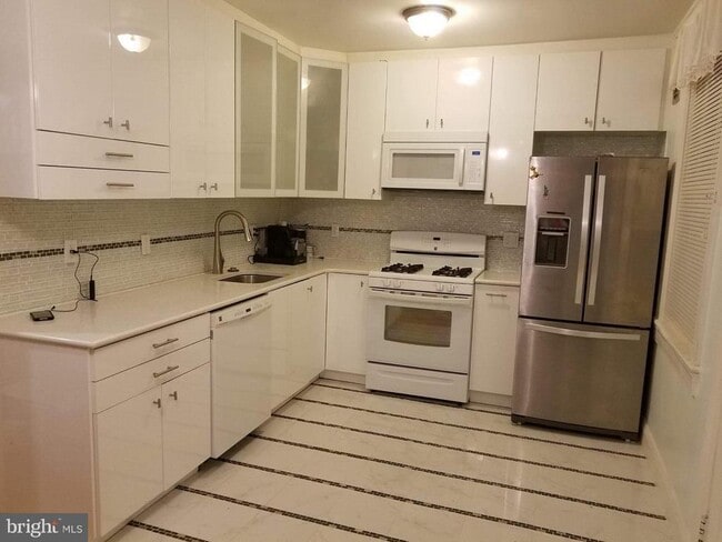 Photo - 2700 16th St S