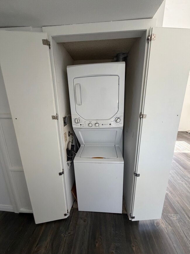 Photo - 12403 Julian Ave Unit 206