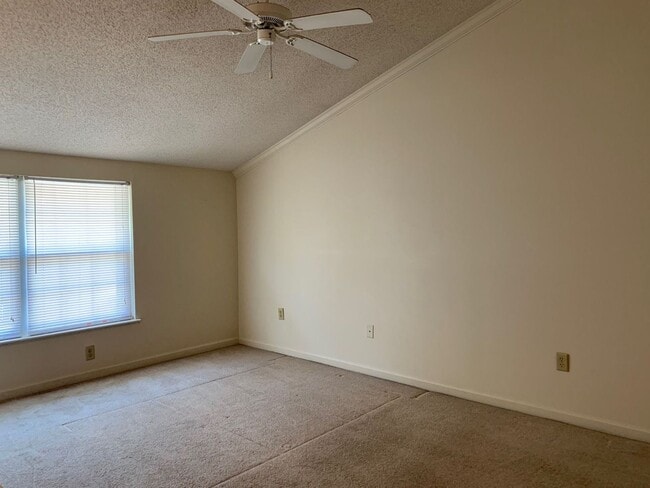 Photo - 1 Bedroom Townhome in West Ashley