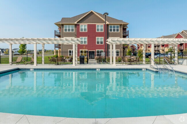Saltwater Pool - OPENS THIS MONTH! - The Terraces of Windsor Crossing Rental