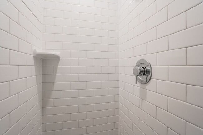 Photo - 310 E Lanvale St Unidad 3