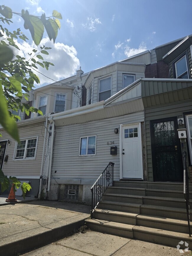 Building Photo - 6349 Elmwood Ave Rental