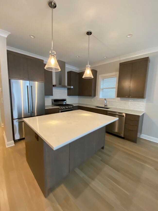 Photo - 3347 N Kenmore Ave Unit 3S