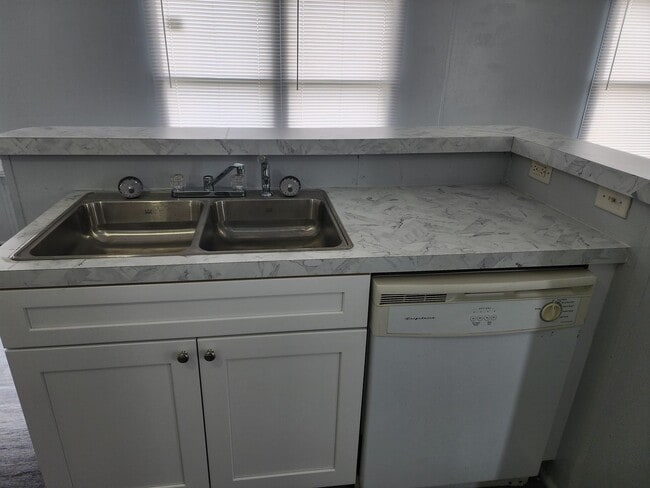 Photo - 1308 N Avenue J