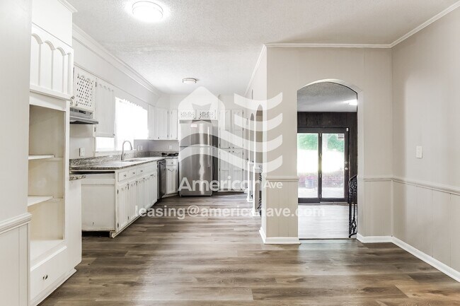 620 Glen Crest Dr