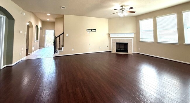Building Photo - 6330 Bain Dr Rental