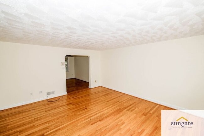 Photo - 8616 Pleasant Plains Rd