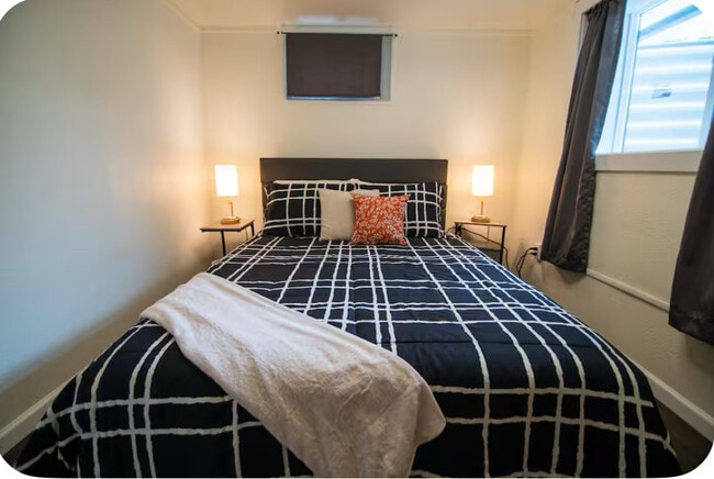 Photo - 205 S Washington St