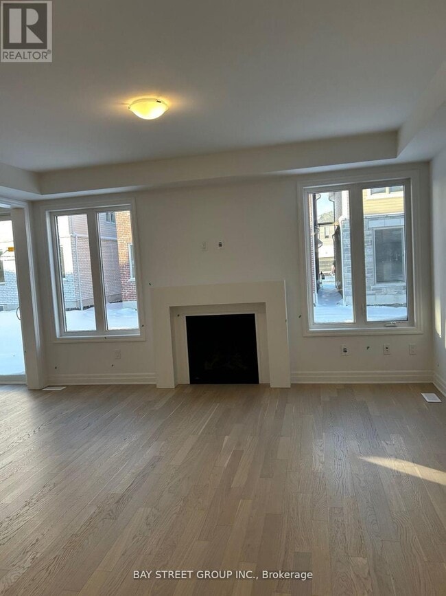 Photo - 91 Milt Schmidt St