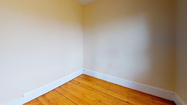 Photo - 192 Hillside St Unit 3