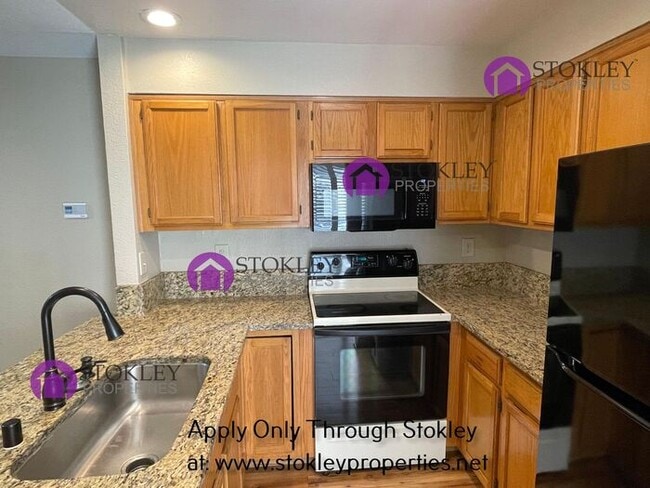 Photo - 249 Kingston Way