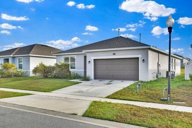 Photo - 3345 Curlew Ave
