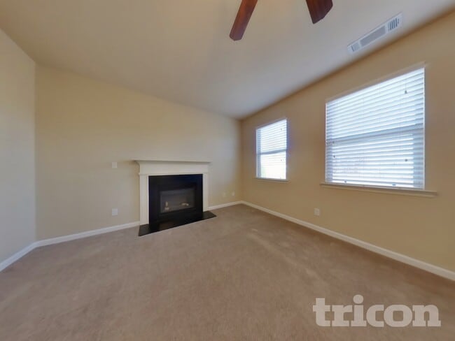 Photo - 266 Creek View Ln