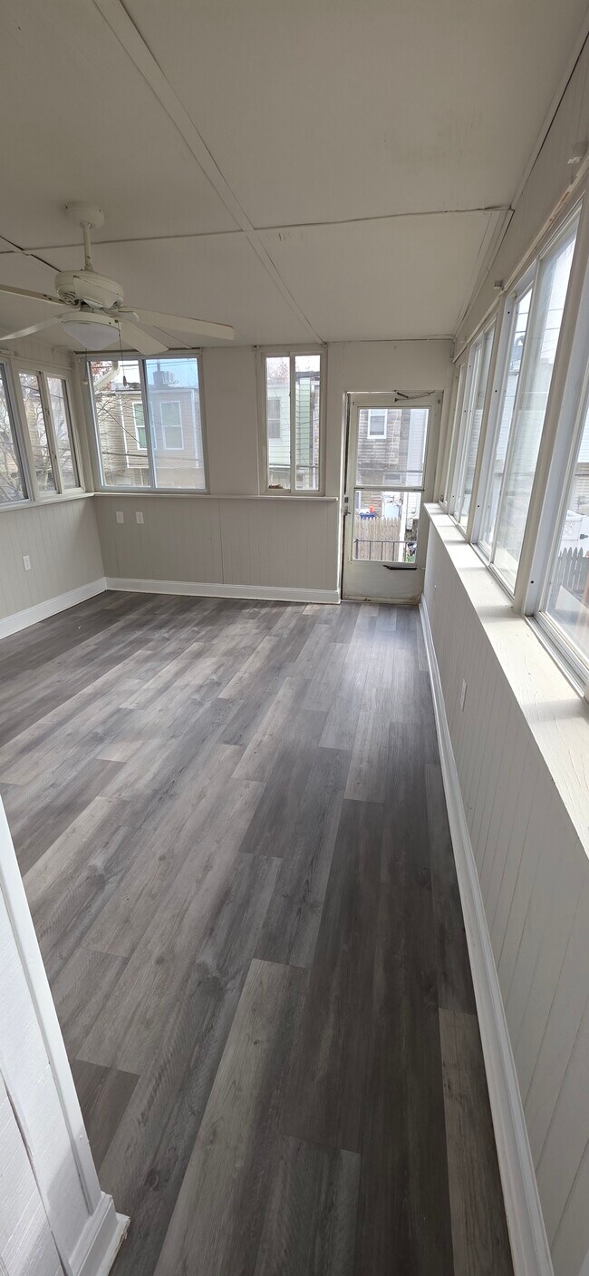 Photo - 2515 Christian St