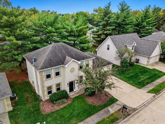 Photo - 420 N Village Cir