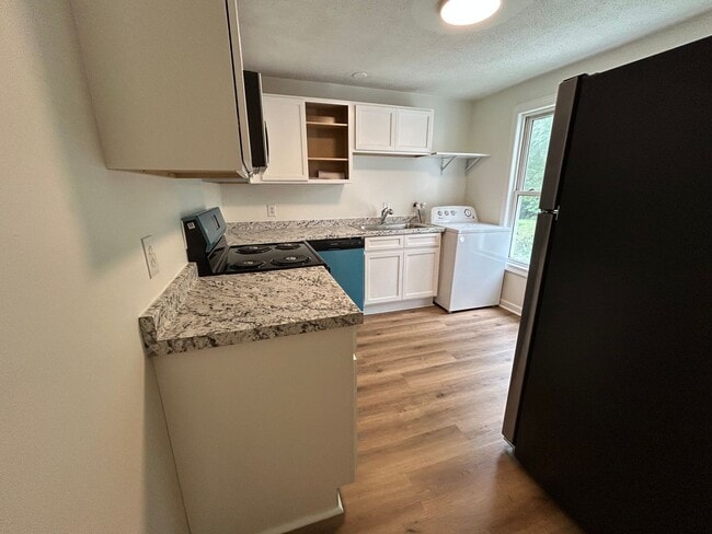 Photo - 5986 Virginia Ave Unit Apt 1