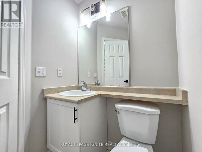 Photo - 83 Checkerberry Crescent