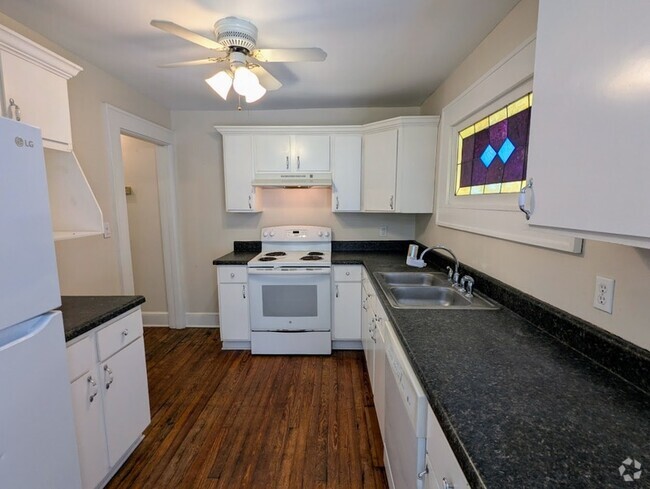 Building Photo - 812 W Georgia St Rental