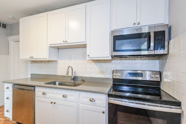 Photo - 753 Leland Ave Unit 2f