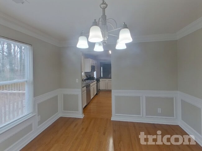 Photo - 212 Blue Grass Terrace