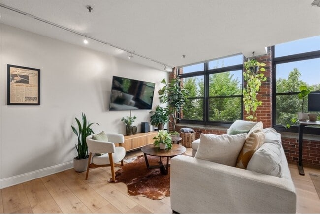 Photo - 150 Orleans St Unit 205
