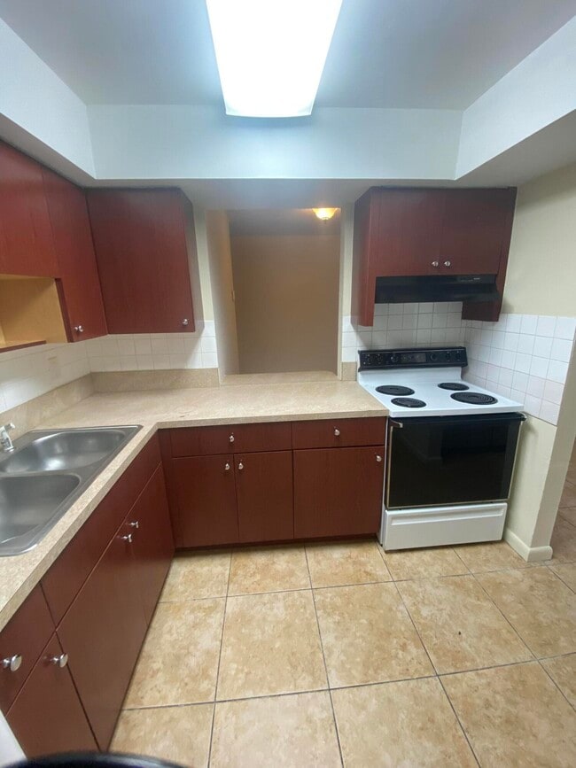 Photo - 7931 SW 10th St Unit 3