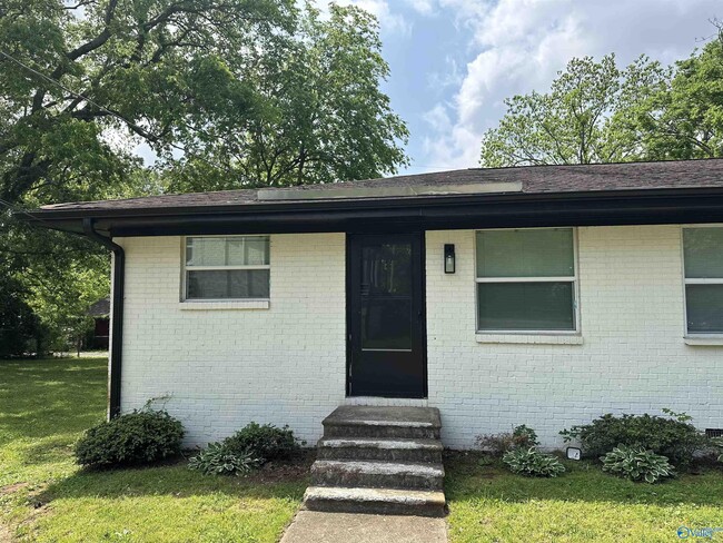 Photo - 1114 NW Oakwood Ave Townhome