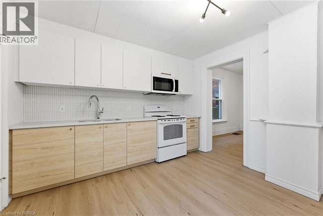 Photo - 176 Darling St