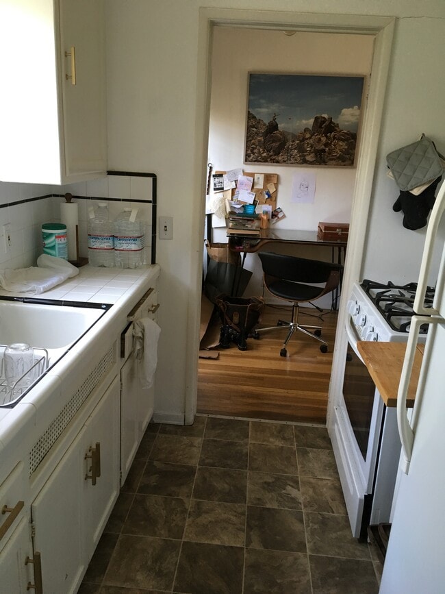 Photo - 731 Broadway St Unit 733