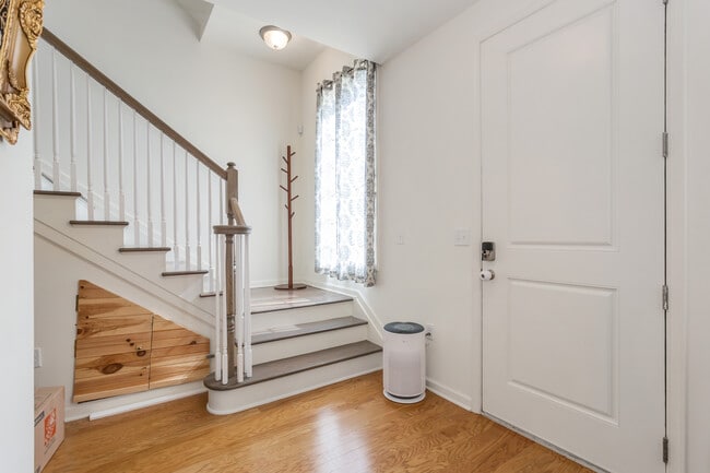 Photo - 293 Bradley Dr