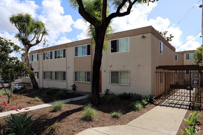 Delta Manor Apartments - Delta Manor Apartments