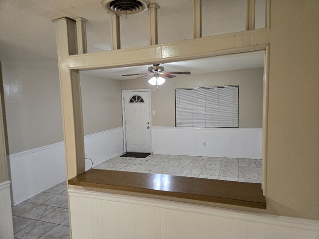 Photo - 428 Holy Cross Pl