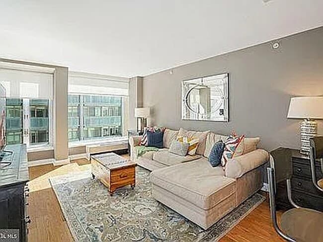 Photo - 1101 3rd St SW