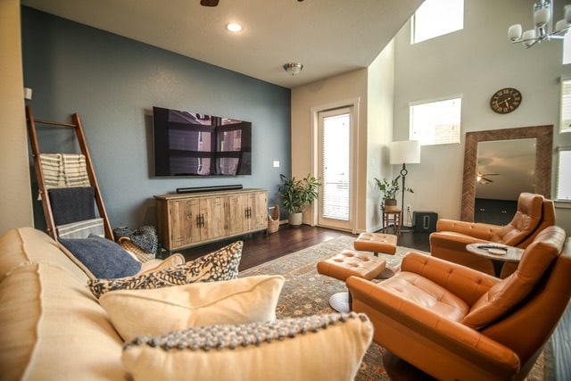 Photo - 3839 Harry Wurzbach Rd