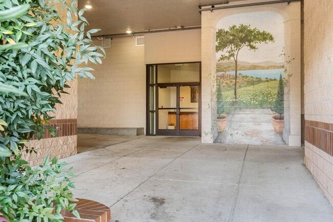 Photo - Immaculate 2-bdrm/2-bath, 2nd-floor, corner-unit condo in Bethany Village. In-unit laundry, deed...