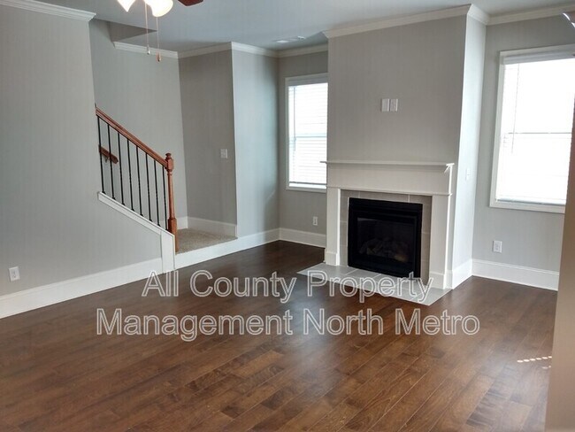 Photo - 6477 Crosscreek Ln