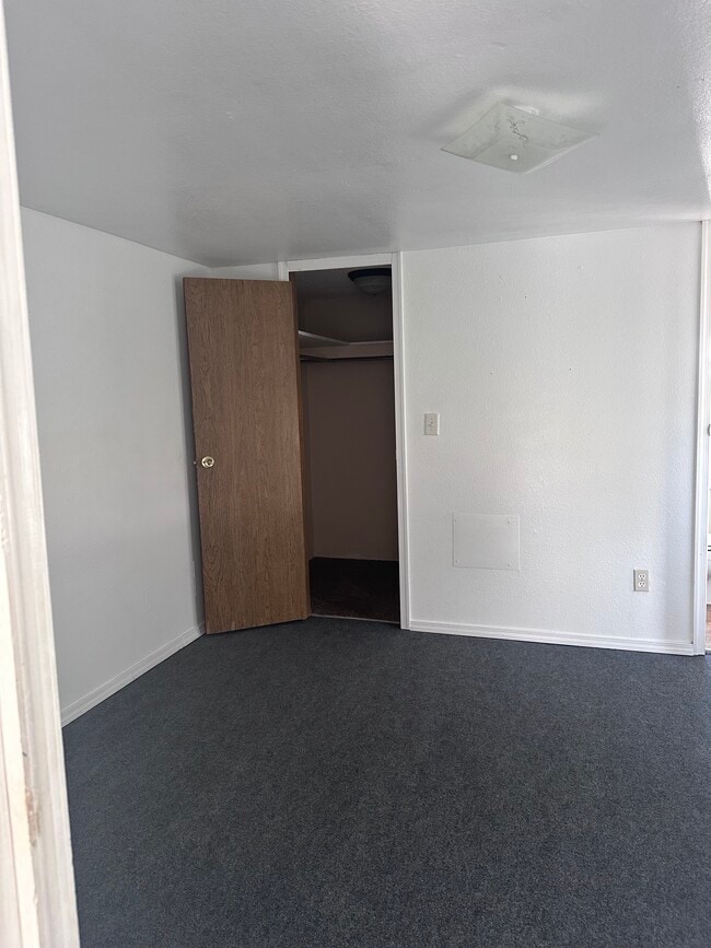 Photo - 5584 Lake Buffum Rd