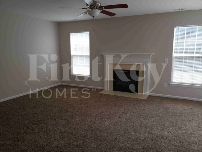 Photo - 3760 Thornaby Cir