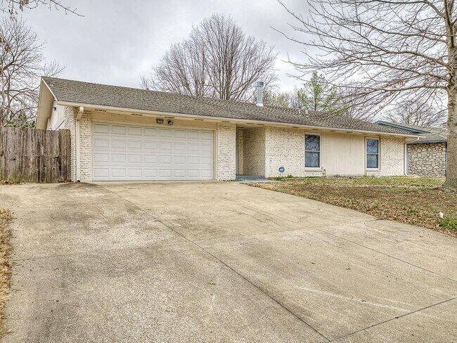 Photo - 4 bed / 2 bath home in Jenks School District