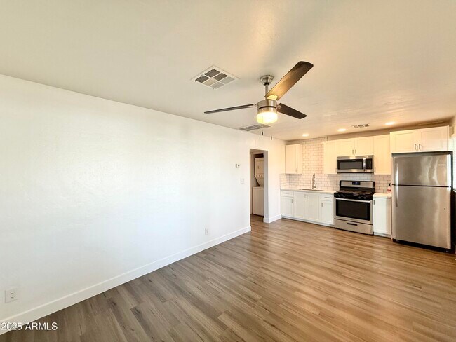 Photo - 1202 E Kaler Dr Unit 2