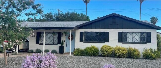 Photo - 6944 E Portland St