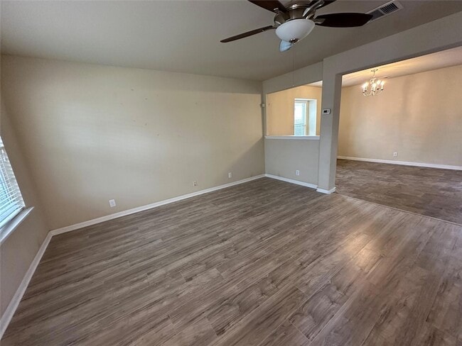 Photo - 307 Wildcat Dr