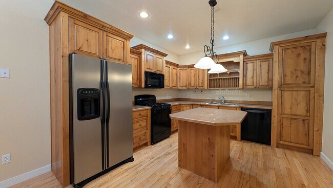 Photo - Half Price 1st Month! Beautiful 4 Bedroom 3.5 Bathroom Town Home In Logan