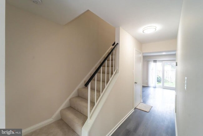 Photo - 2055 Pilgrim Dr