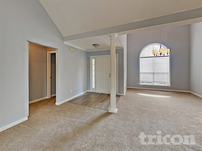 Photo - 555 Chaseridge Dr