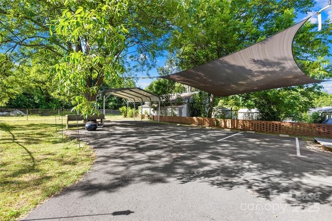 Photo - 507 Spring St